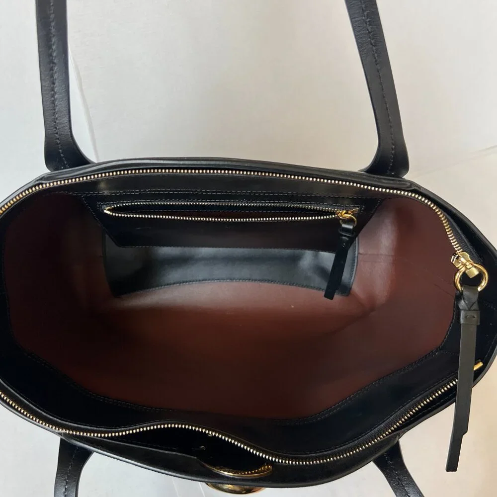 Chloe C Zipped Tote Black Leather Bag - Picture 7 of 14
